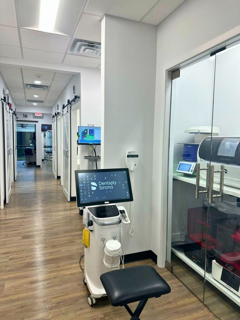 Dolan Dental treatment room with digital dental equipment